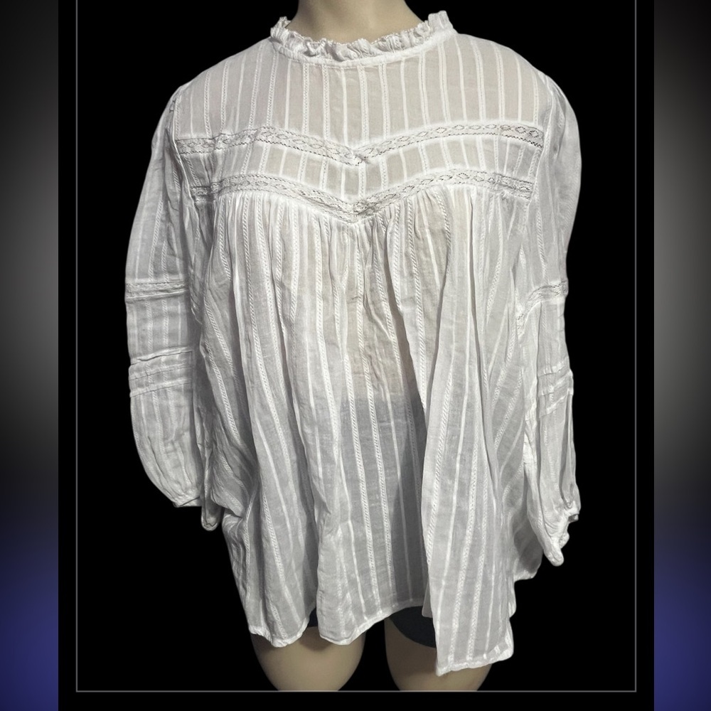 Universal Thread White Textured Blouse - Picture 3 of 12